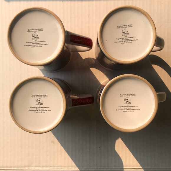 Set Of 4 Vintage Christmas Classics Mugs 1995 12Oz. Limited Edition - Picture 7 of 12